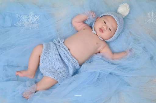 香河宝宝眼睛肿是什么原因